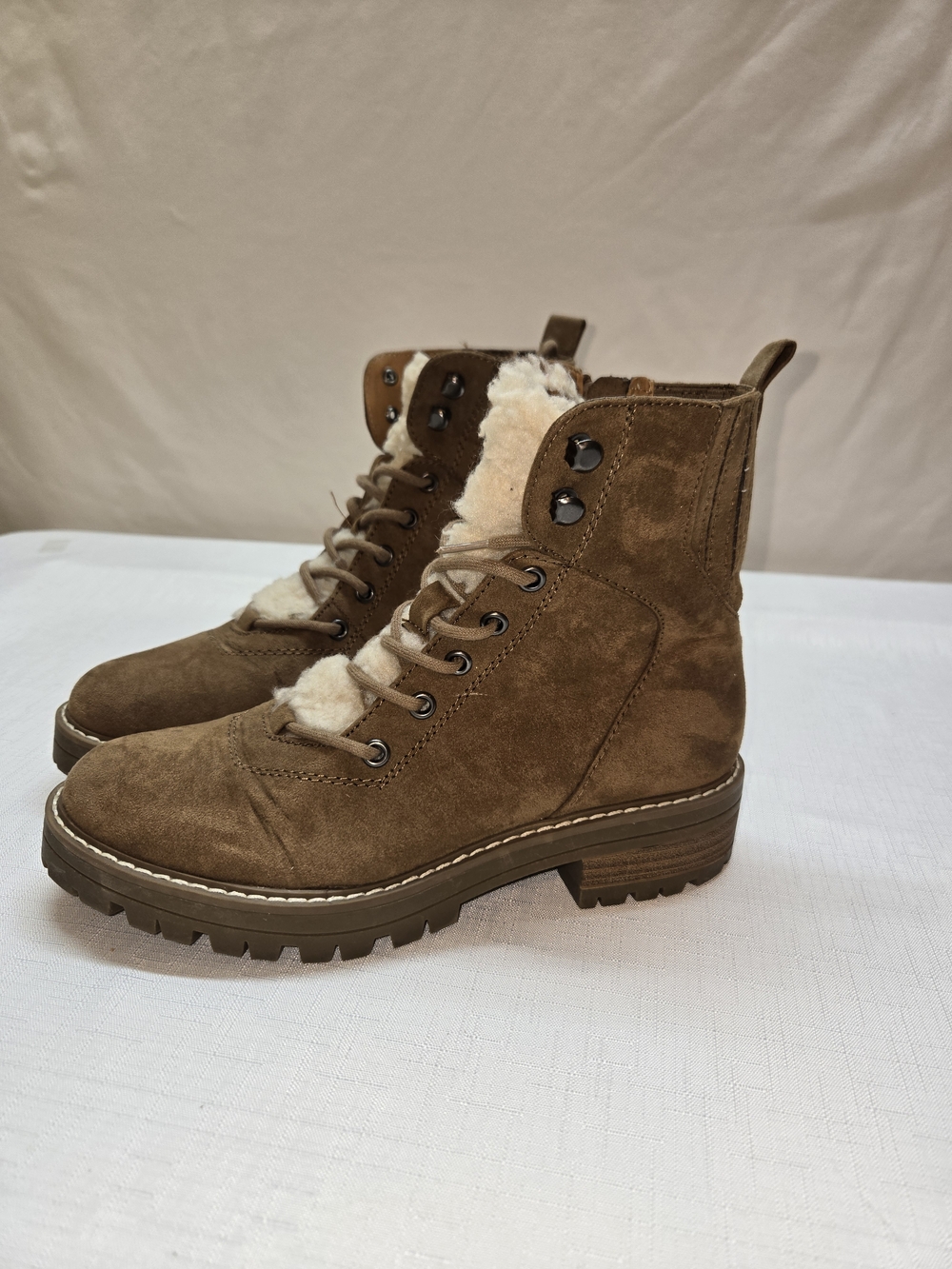 Universal Thread Brown Suede Lace-Up Shearling Combat Boots